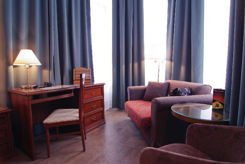 圣芭芭拉酒店 塔林